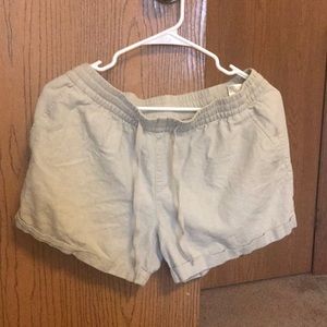 Women's brand new never worn shorts